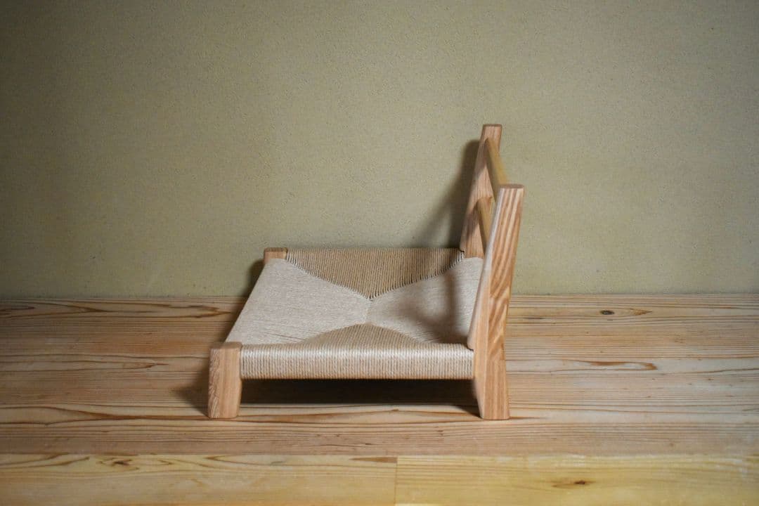 ペーパーコード座椅子