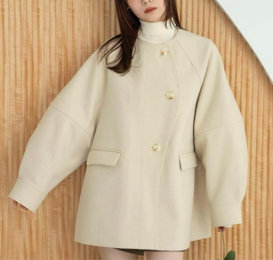 hinari ウェーブデザインミドルコート　アイボリー