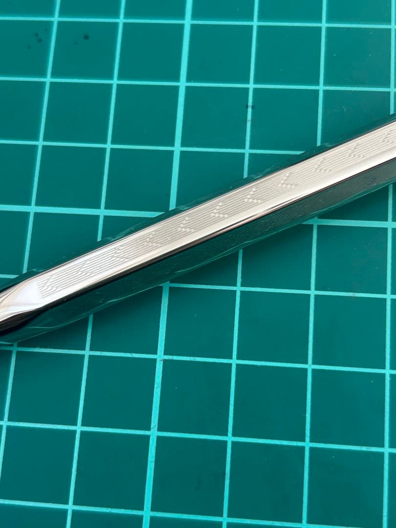 CARAN D'ACHE エクリドールシェブロン