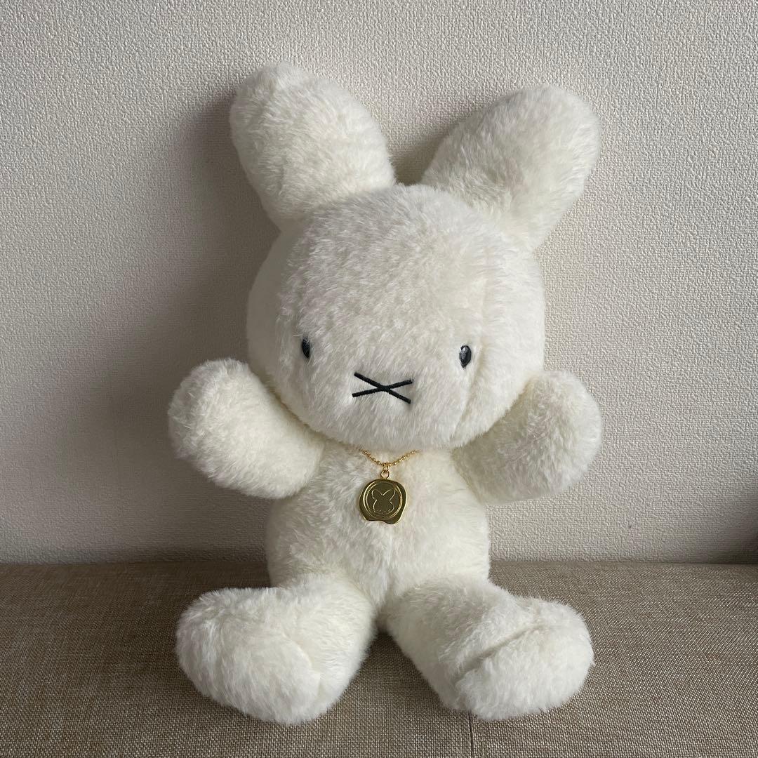 誕生60周年記念　ミッフィー展　ぬいぐるみ