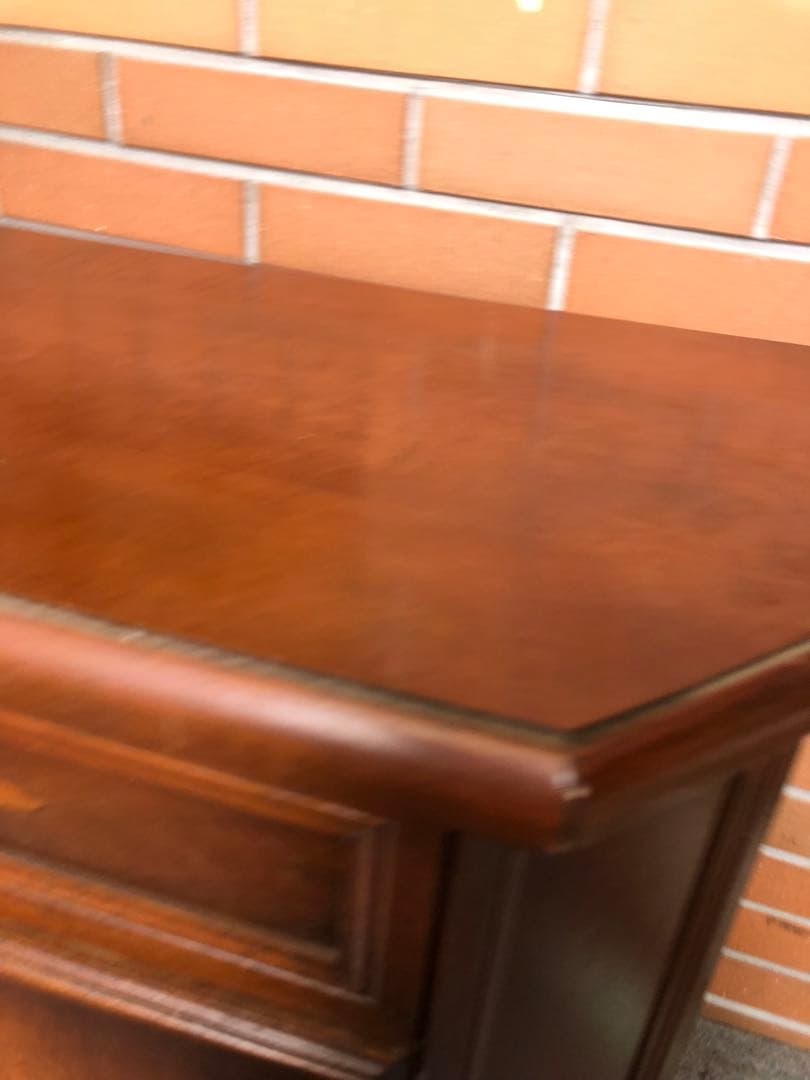 ヨーロピアン　イタリア　チェスト　ロココ調　アンティーク調　花台　木性　茶色