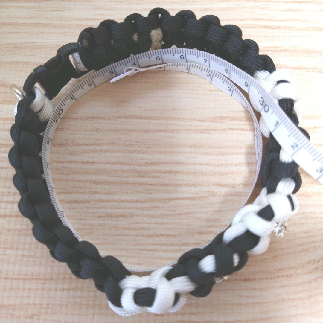 パラコードリード　パラコード首輪　お花　ブラック×ホワイト