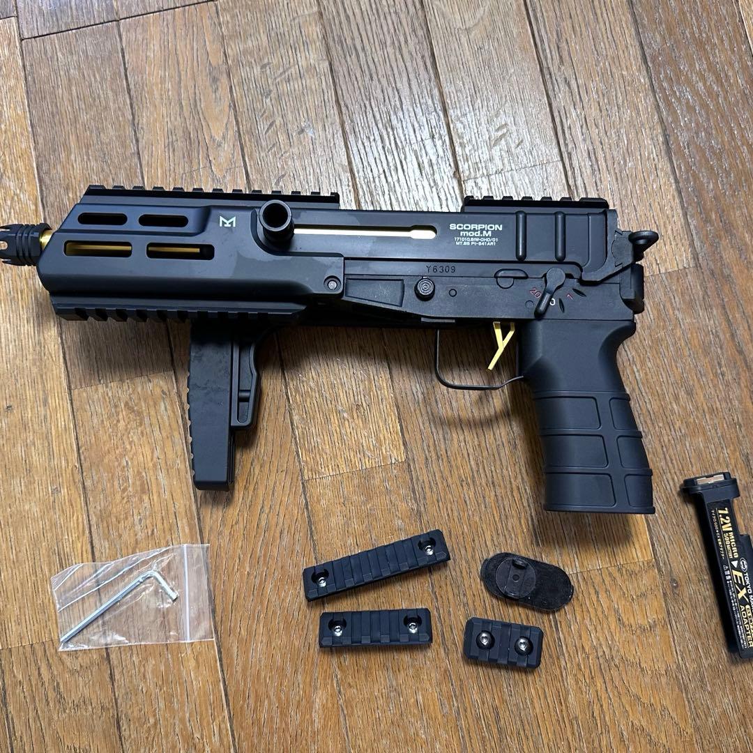 マルイ スコーピオン mod M マガジンバッテリーなし動作未確認 ＋ グリップ