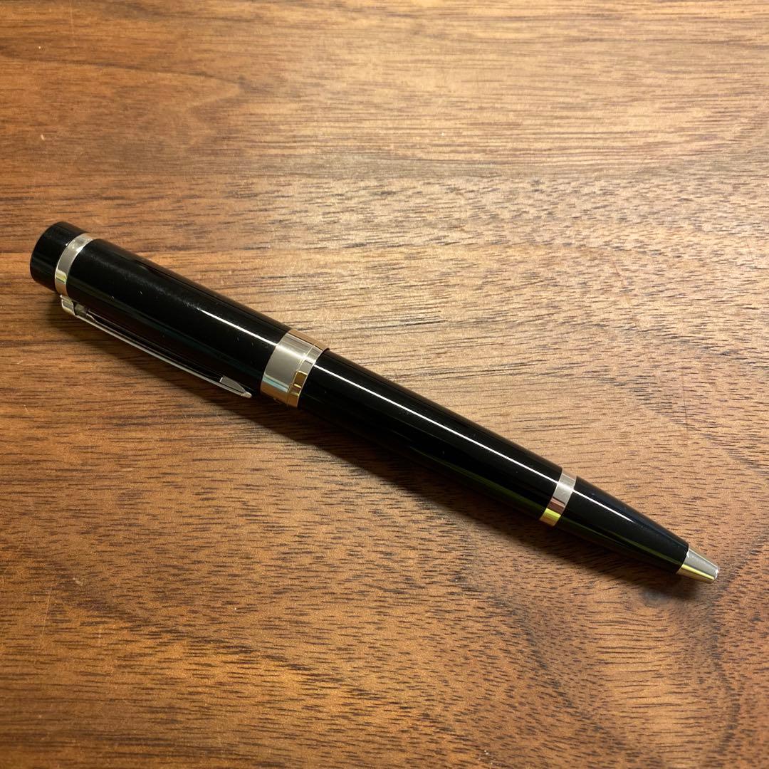 Cartier ボールペン 黒