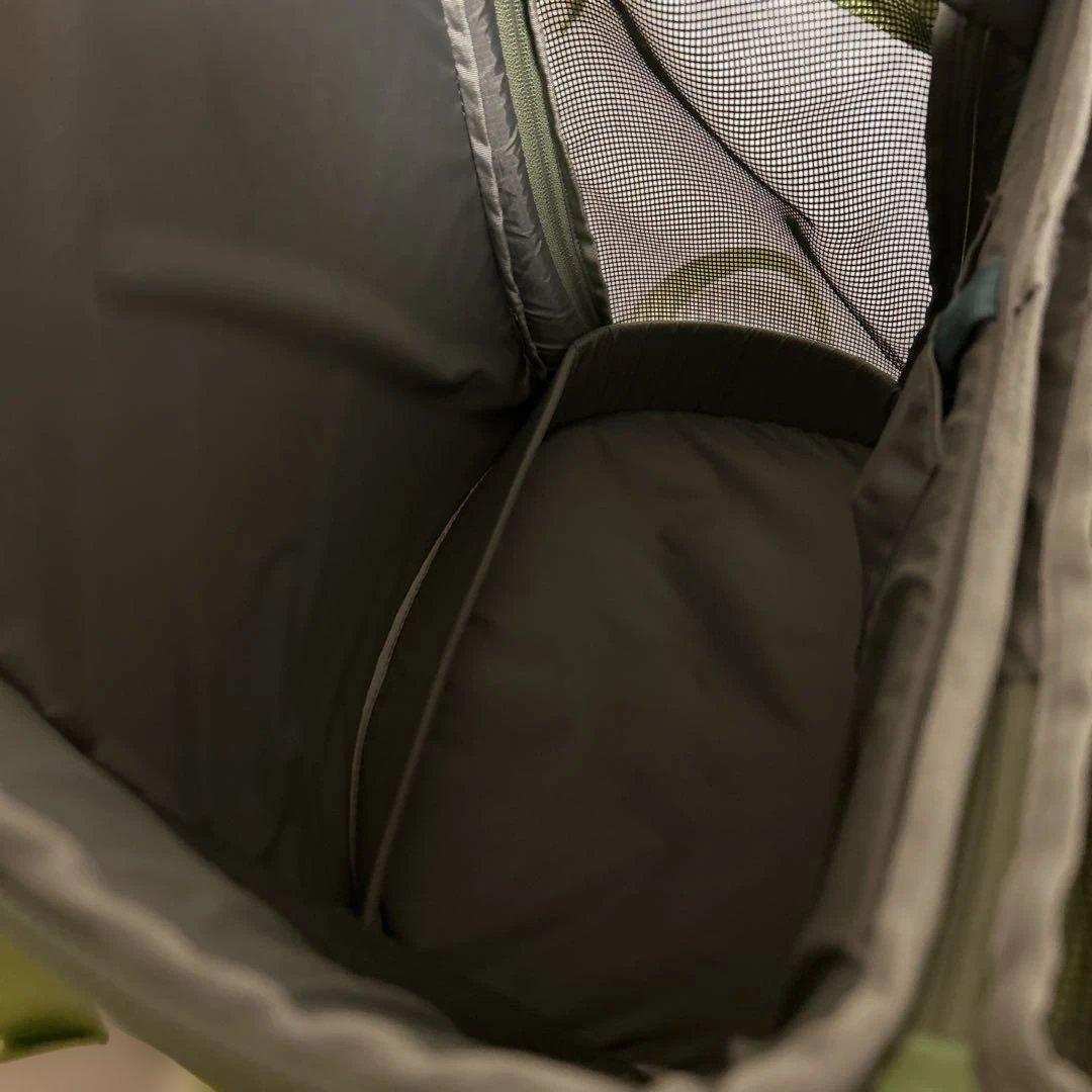 モンベル 犬用　リュック　グリーン系