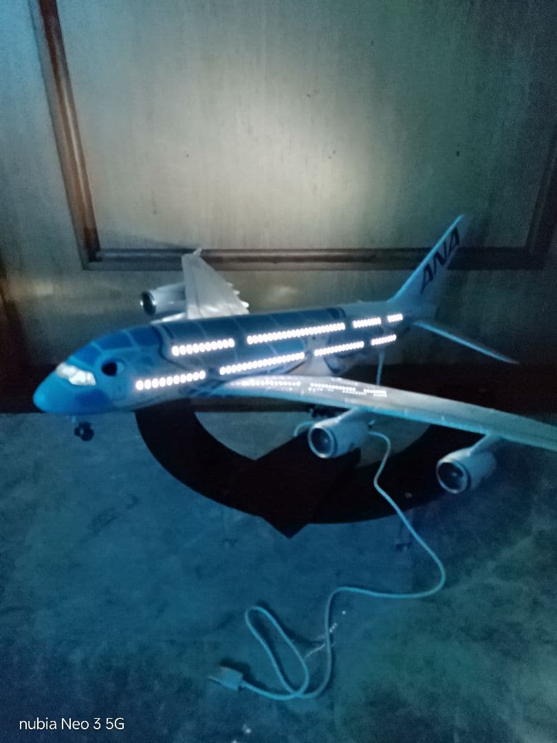 ●Airbus A380 ／発光ver. ／フライングホヌブルー1/150