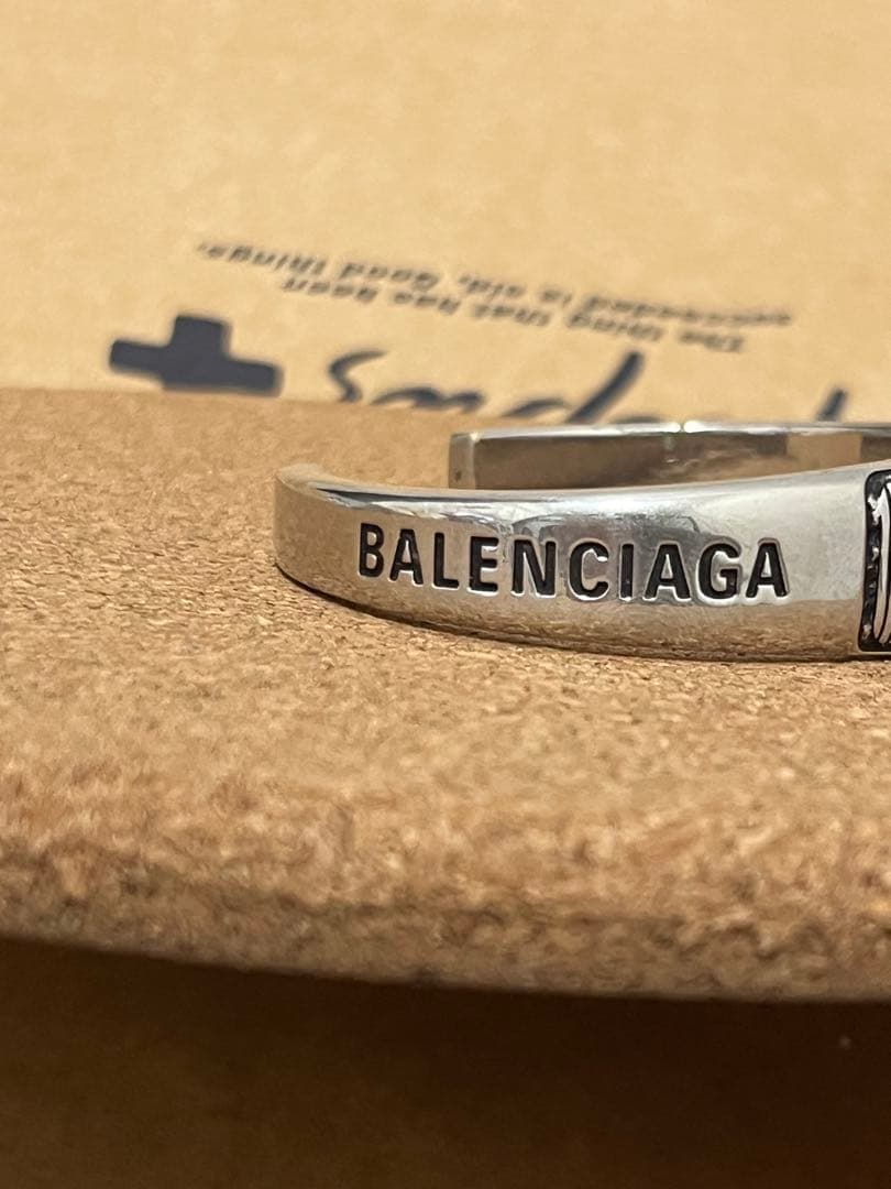 BALENCIAGA バングル PARIS 75007 値段交渉受付