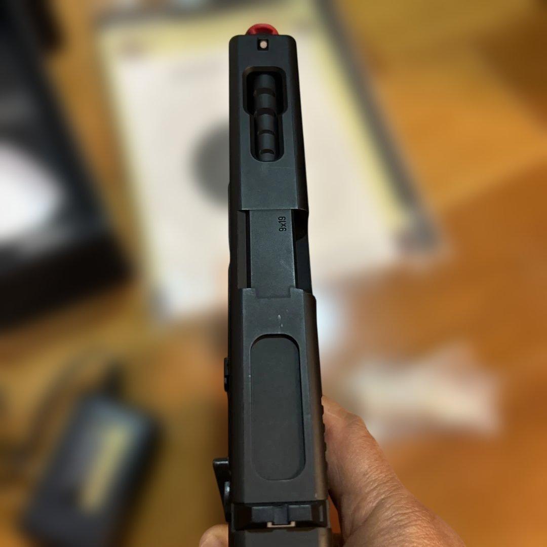 東京マルイ電動ガン GLOCK 18C フルセミオートバッテリー充電器フルセット