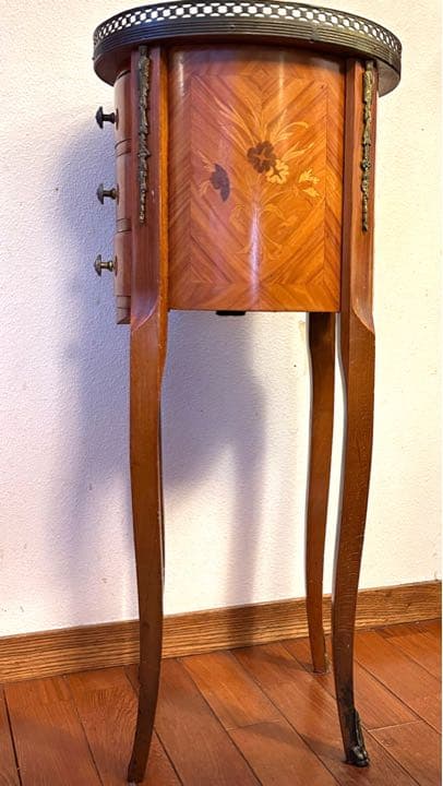 チェスト　サイドテーブル　象嵌細工　イタリア製　クラシックスタイル