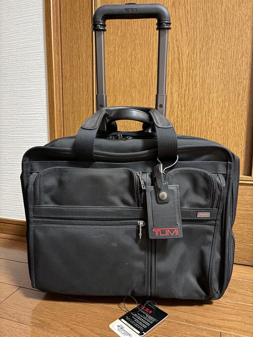 TUMI 黒 ビジネスキャリー　トゥミ キャリーオンバッグ26003D4