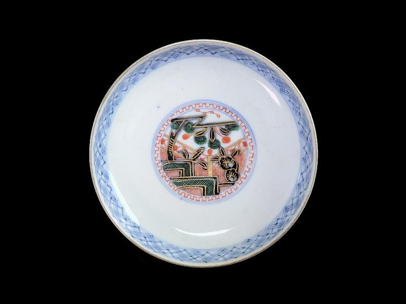 古伊万里　金襴手　七宝紋に菊花四方襷紋の図　大振蓋茶碗　A531AS-CJb