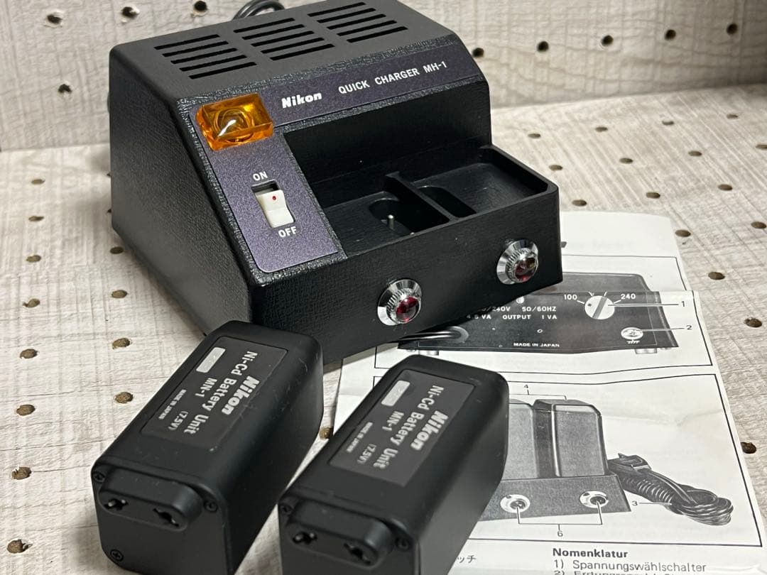 フィルムカメラ Ni-Cd BatteryUnit MN-1 QUICKCHARGER MH-1