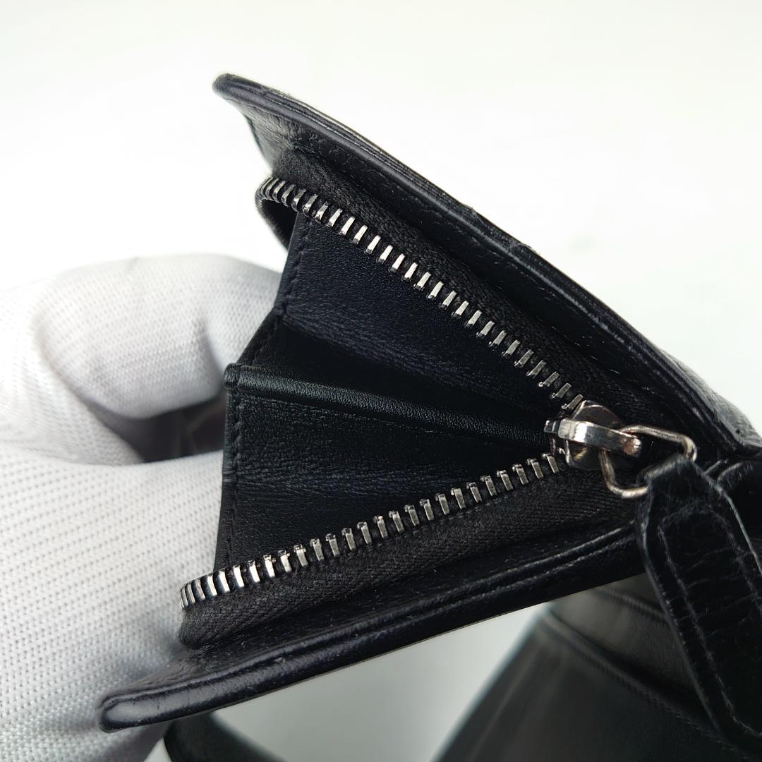 【美品】シャネル　マトラッセ　キャビアスキン　二つ折り財布　美品　1205