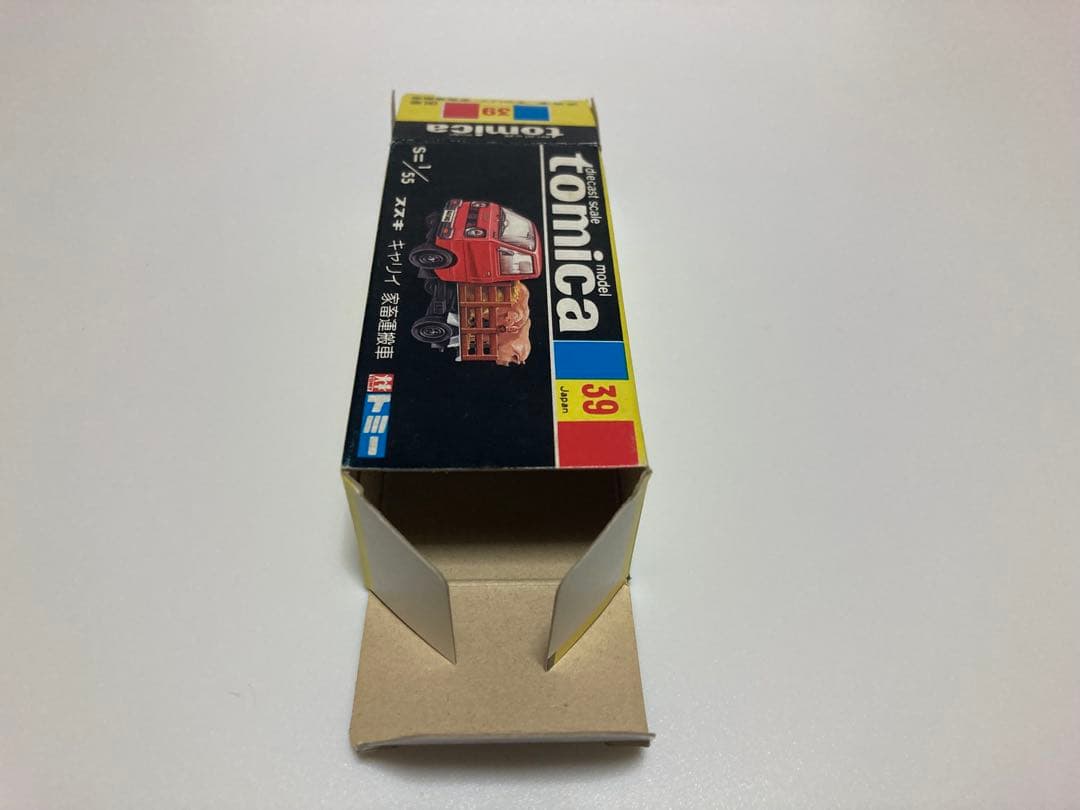 トミカ　No.39 黒箱　日本製　スズキ　キャリィ　家畜運搬車