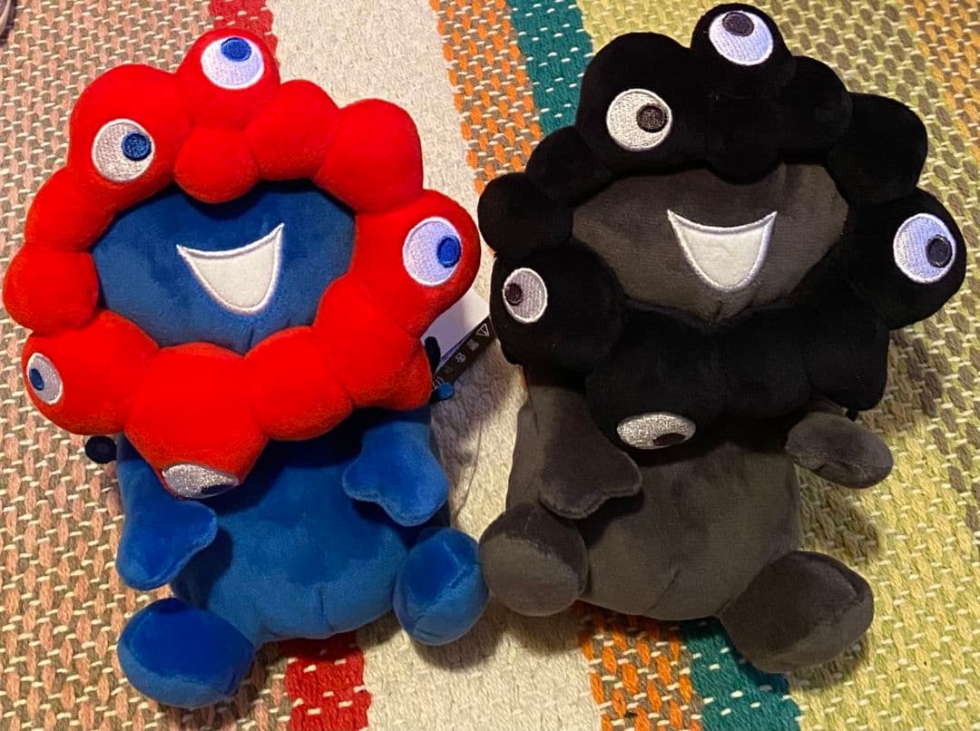 【Sサイズ2点セット】ミャクミャク　お手玉風ぬいぐるみ　新品