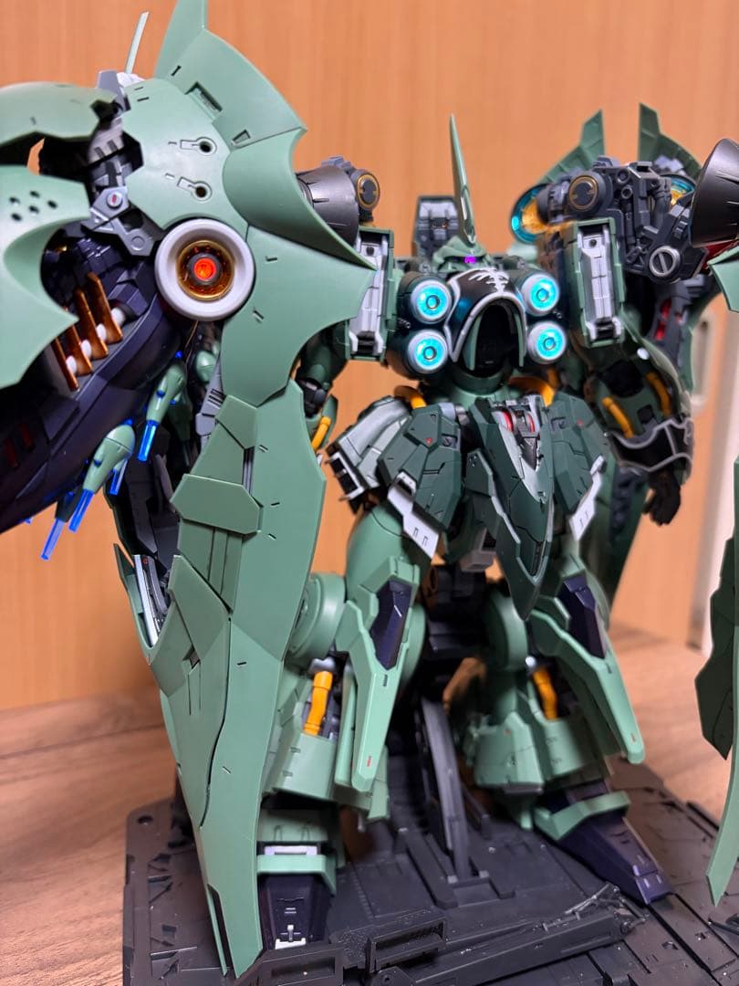 GP02ソロモン&オシリスエアリアルドミネーター