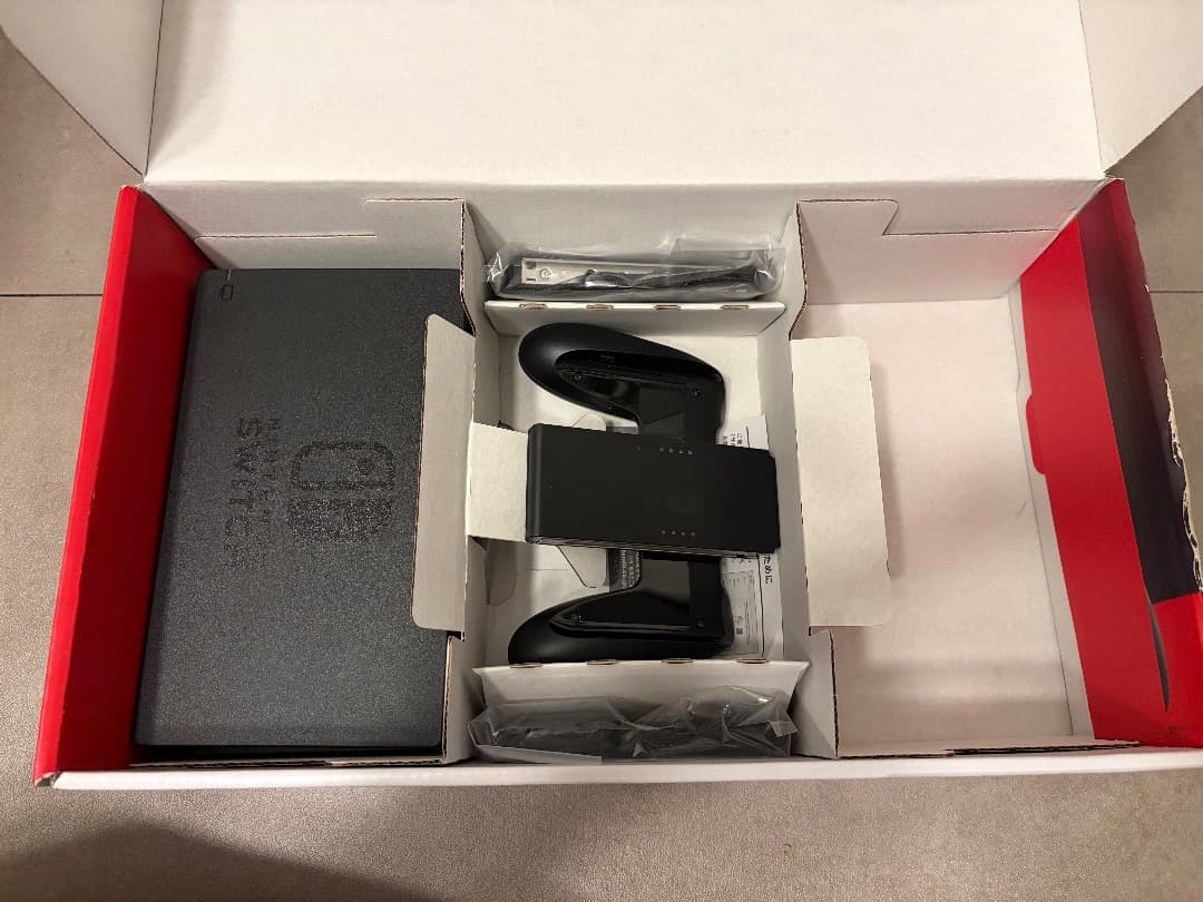 最終値下げ【Nintendo Switch 本体セット】スプラ3・モンハンライズ