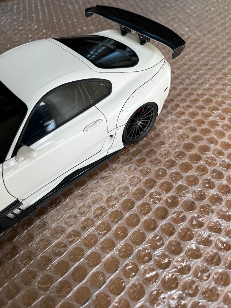 1/18 スープラ ホワイト ブラック　イグニッションモデル