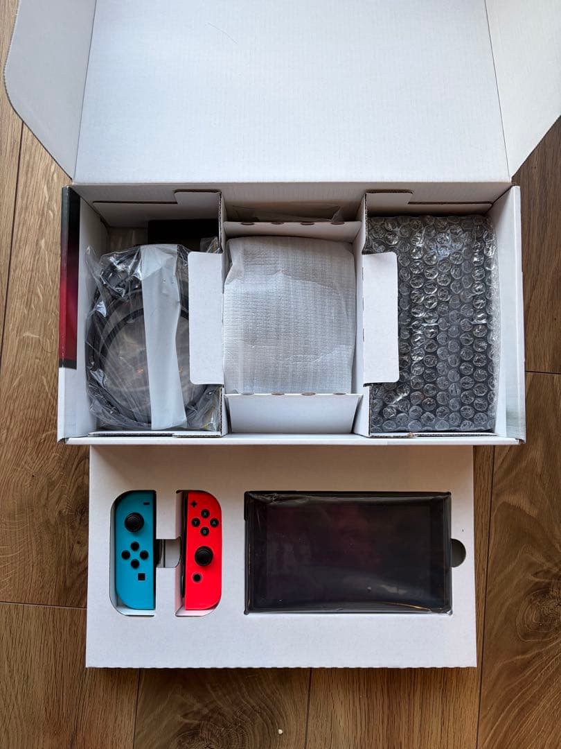 【動作品】Nintendo Switch 本体 青/赤 Joy-Con