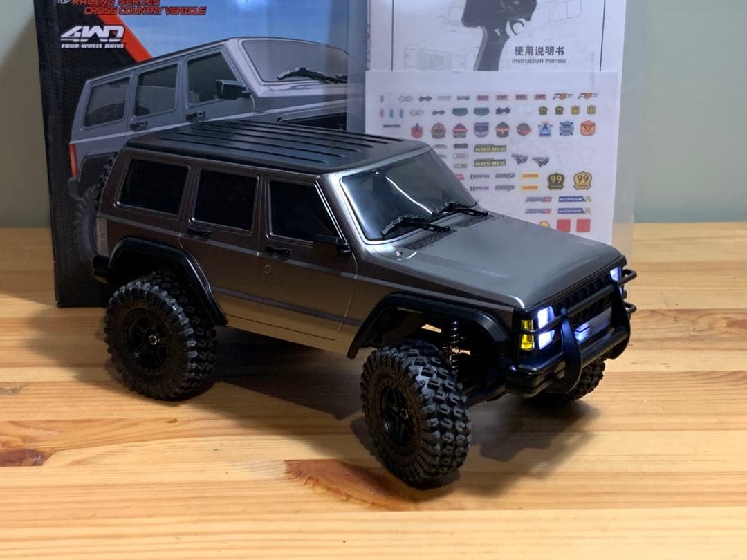 チョロ【美品】LEDライト付きグレーRCカー