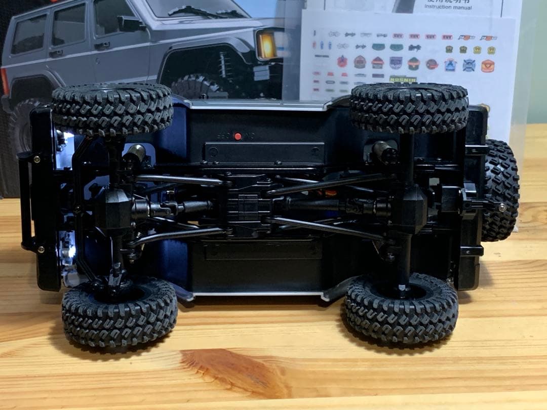 チョロ【美品】LEDライト付きグレーRCカー