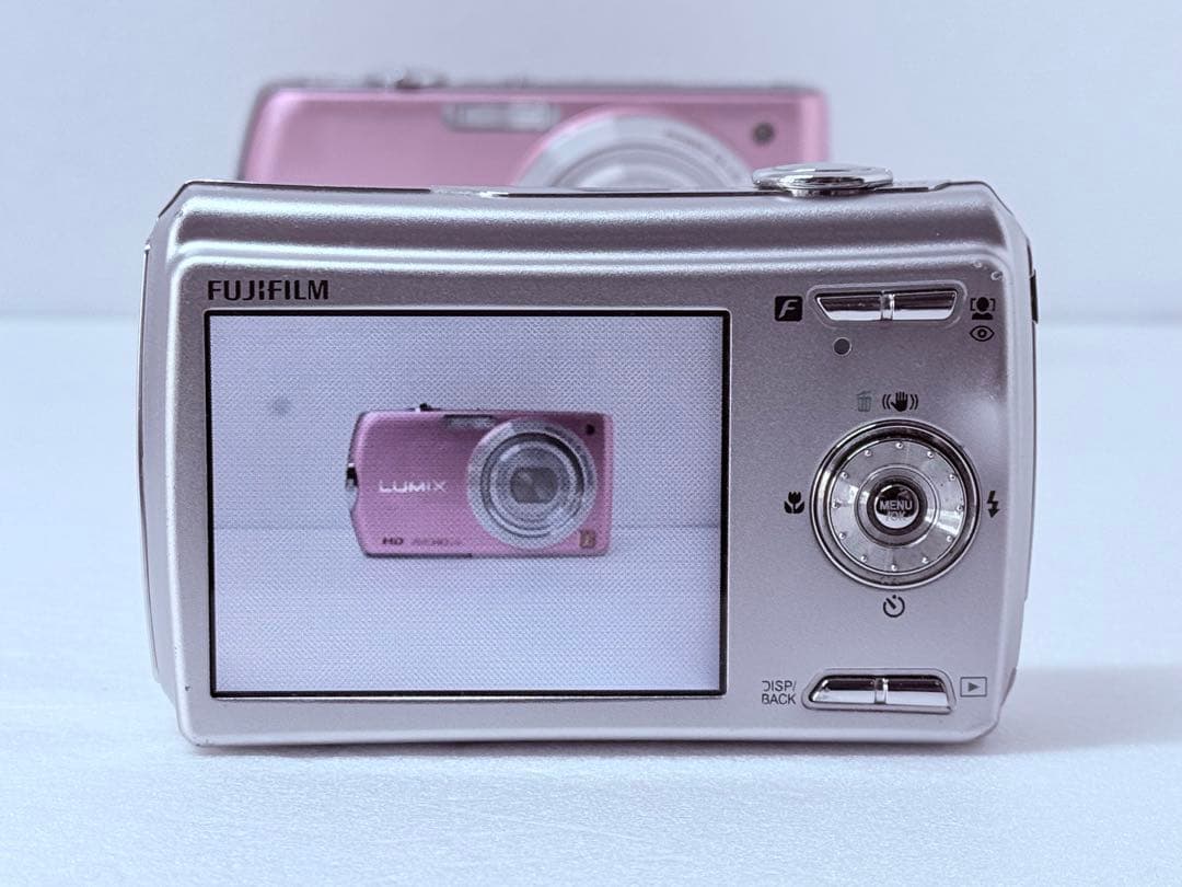 FUJIFILM FINEPIX F100fd 動作確認済 シルバー 5倍ズーム