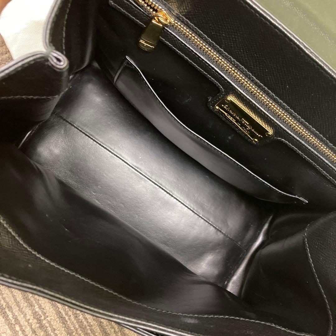 フェラガモ　2way レザー　バック