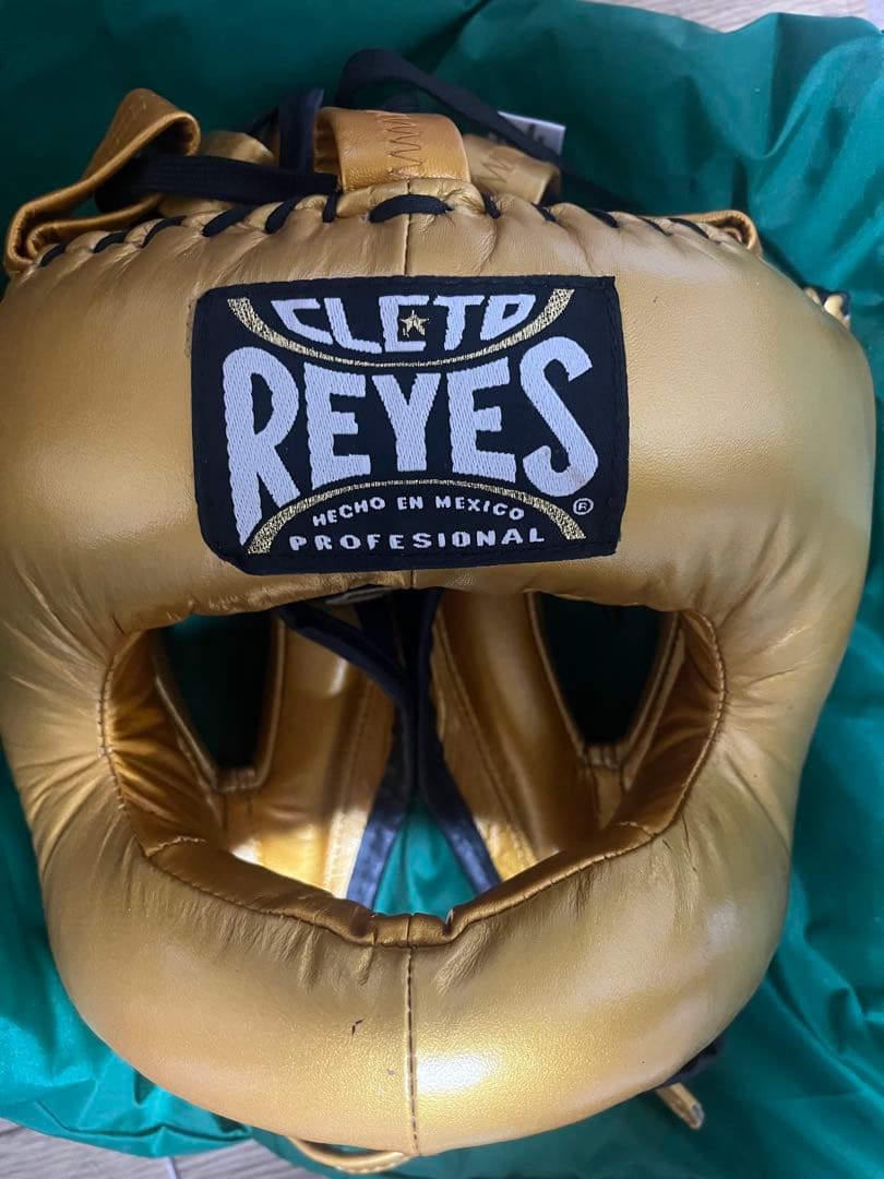 CLETO REYES ゴールド ヘッドギア