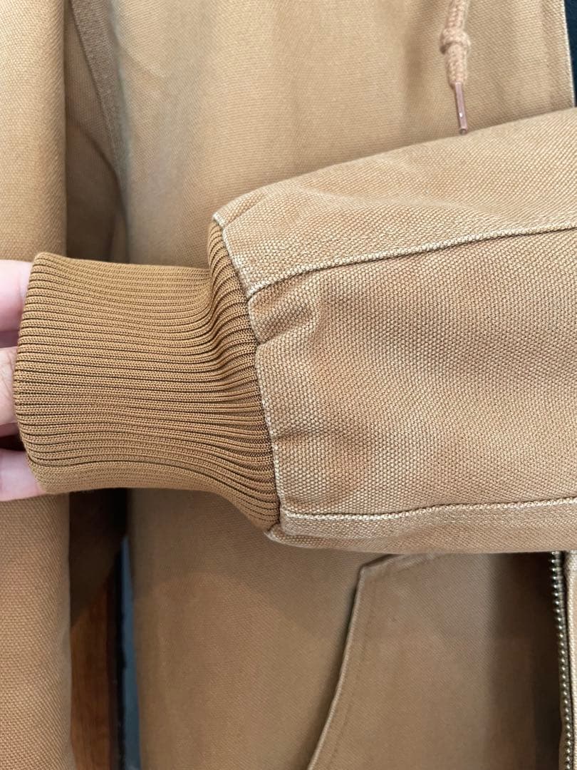 Carhartt wipアクティブジャケット ダックジャケット　ブラウン