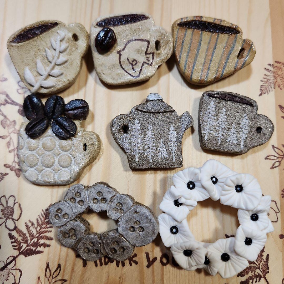 プチハナ　陶器ブローチ