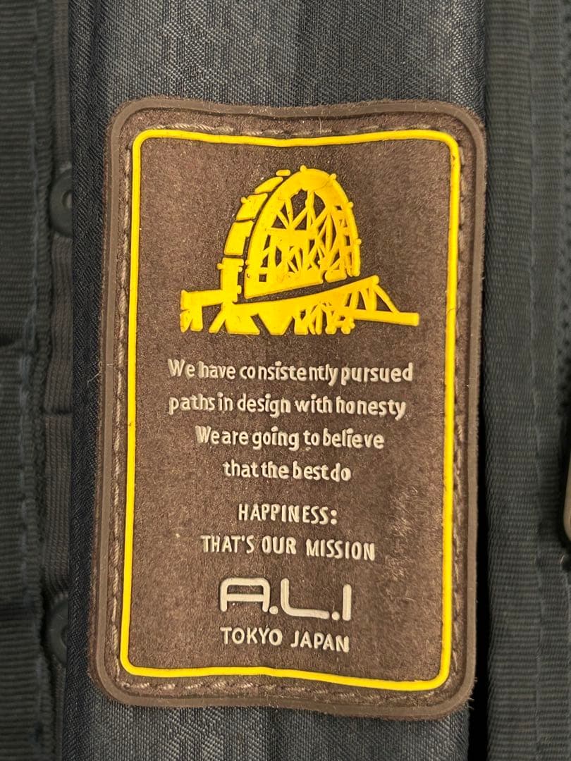【美品】A.L.Iスーツケース 【TRIPLAYER】 56 L