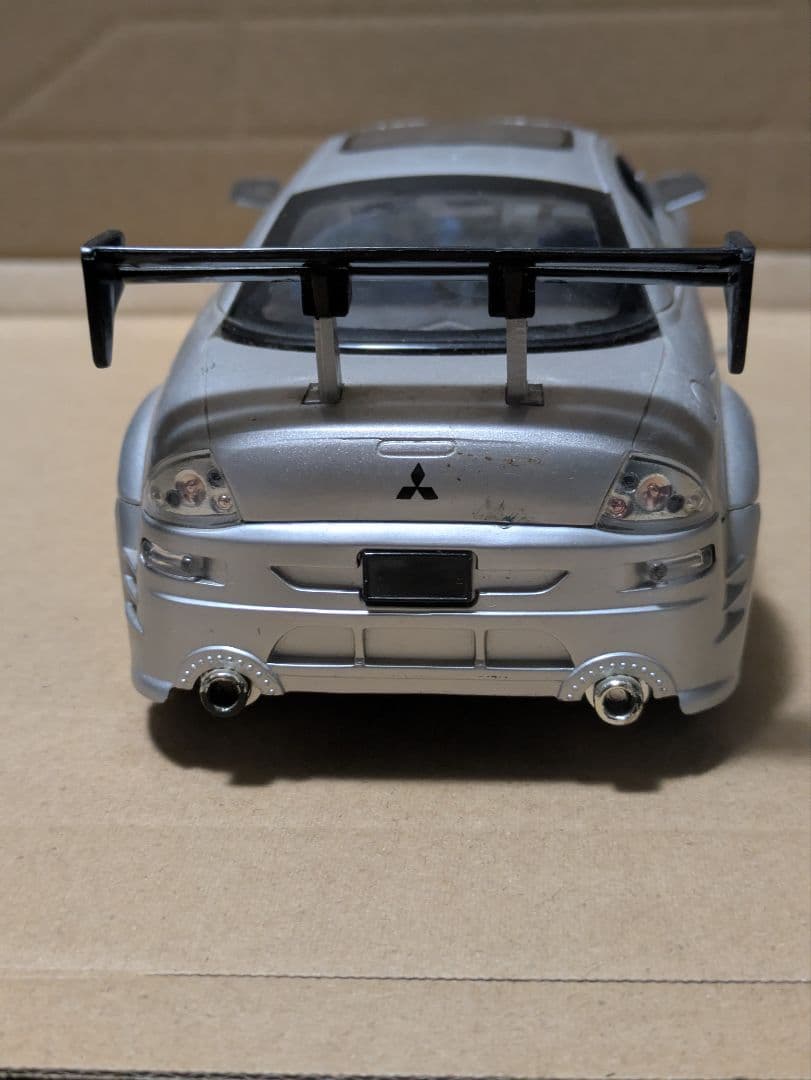 三菱エクリプス　ミニカー