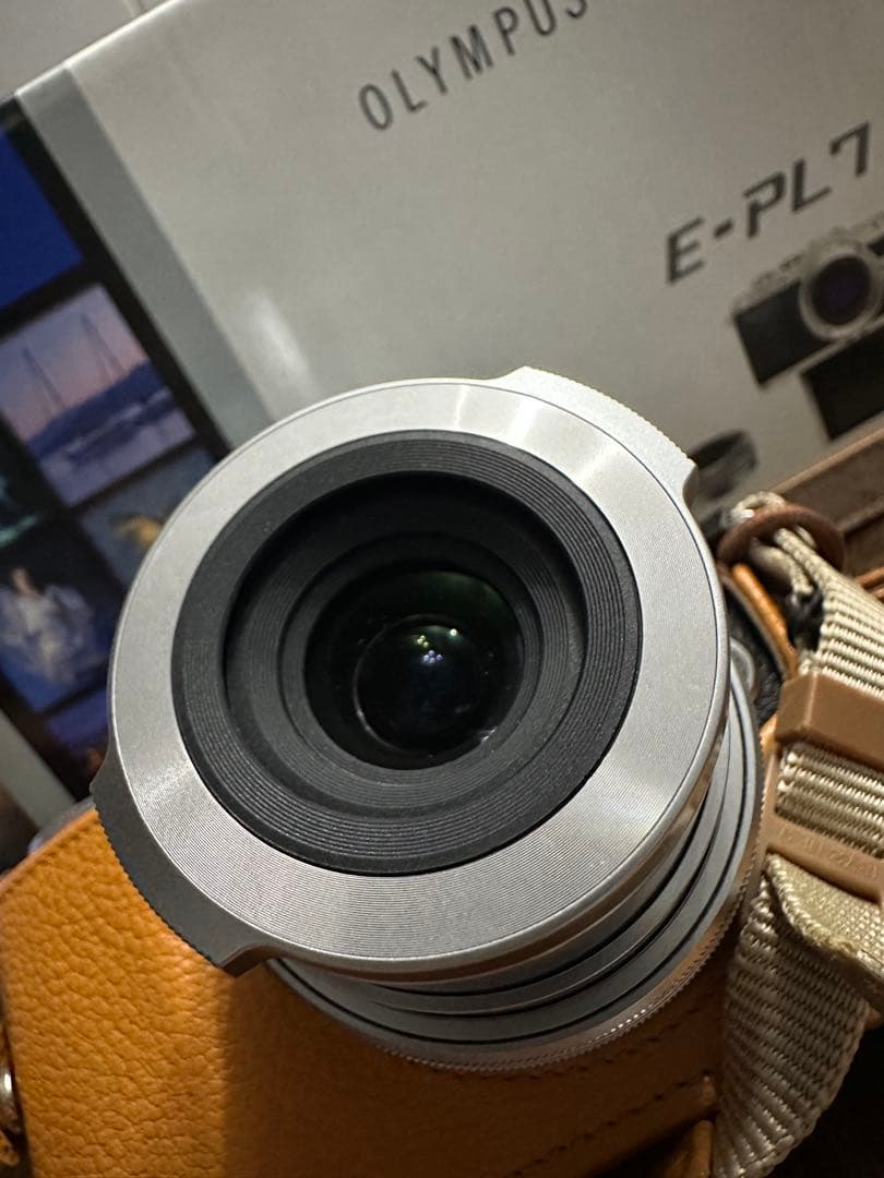 美品OLYMPUS PEN Lite E-PL7 EZレンズキット ブラック