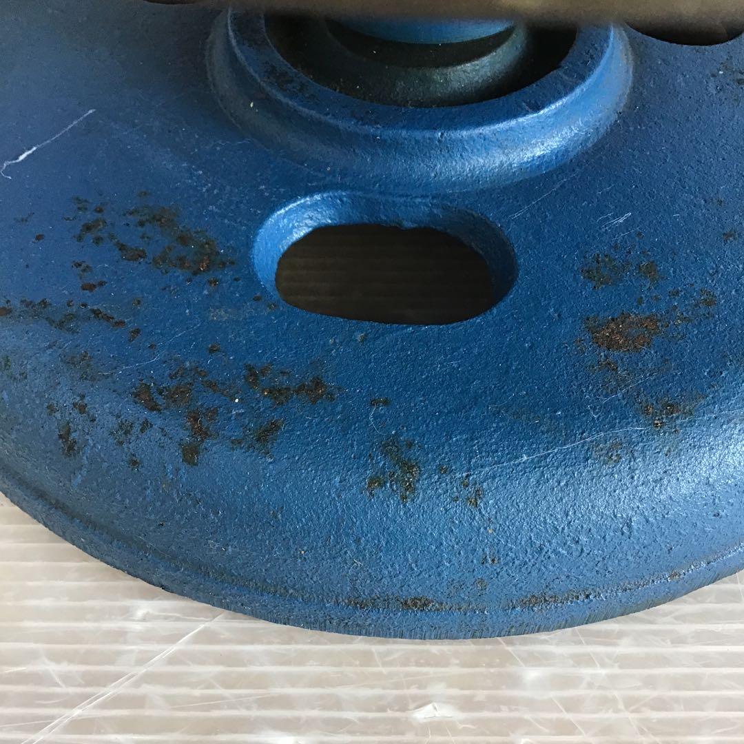 茶道具　鉄製　廻転台　炉の灰用摺鉢回転台　サビ有り　配送用箱　S1045KD