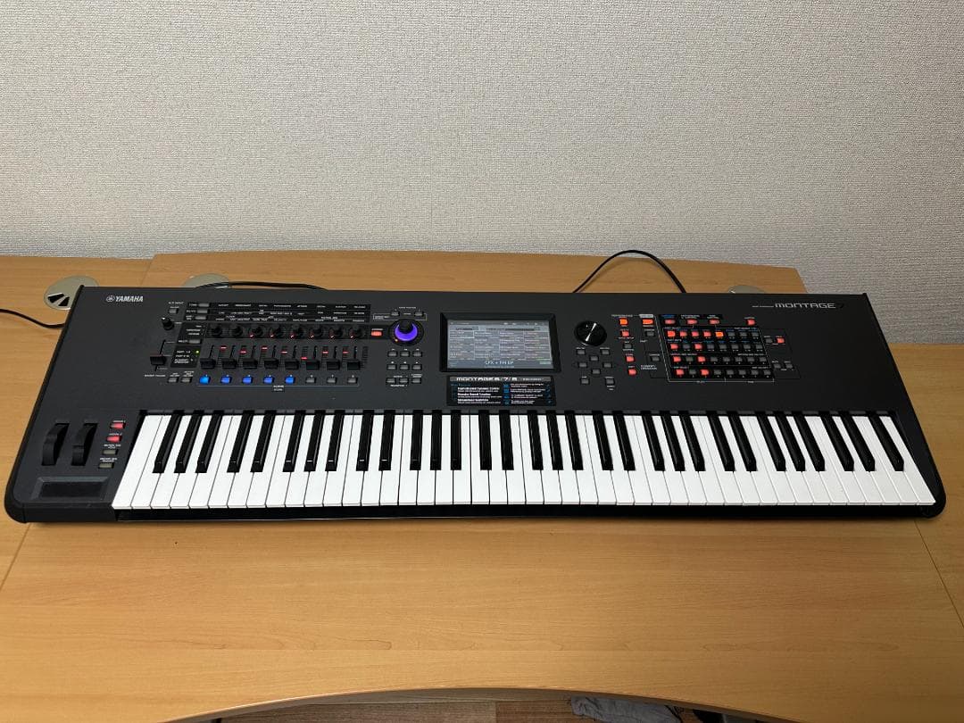 Yamaha Montage 7　シンセサイザー
