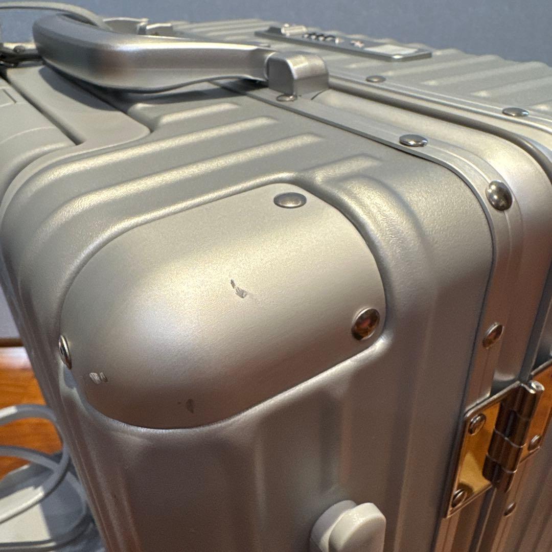 値下げしました　リベティ マットシルバーS 機内持ち込み可能 Libetee