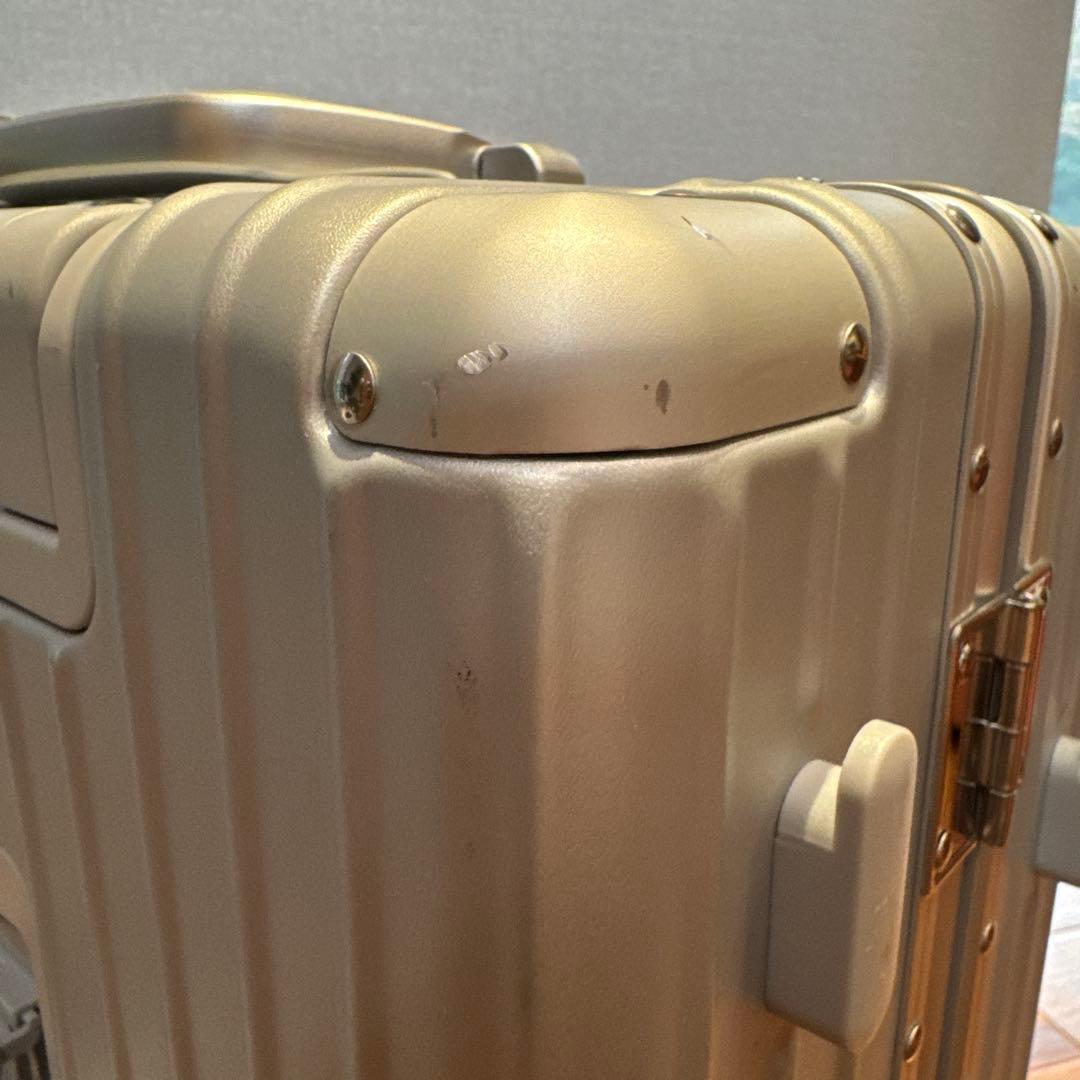 値下げしました　リベティ マットシルバーS 機内持ち込み可能 Libetee