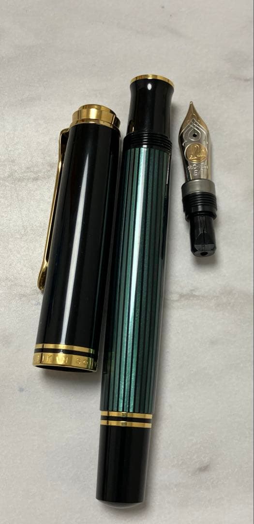 未使用品★Pelikan　ペリカン　万年筆　スーベレーン　グリーンストライプ　箱