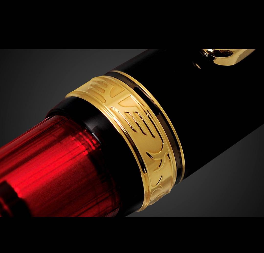 【新品】【未使用品】【匿名配送】シャア専用　シャアの万年筆　赤い彗星モデル