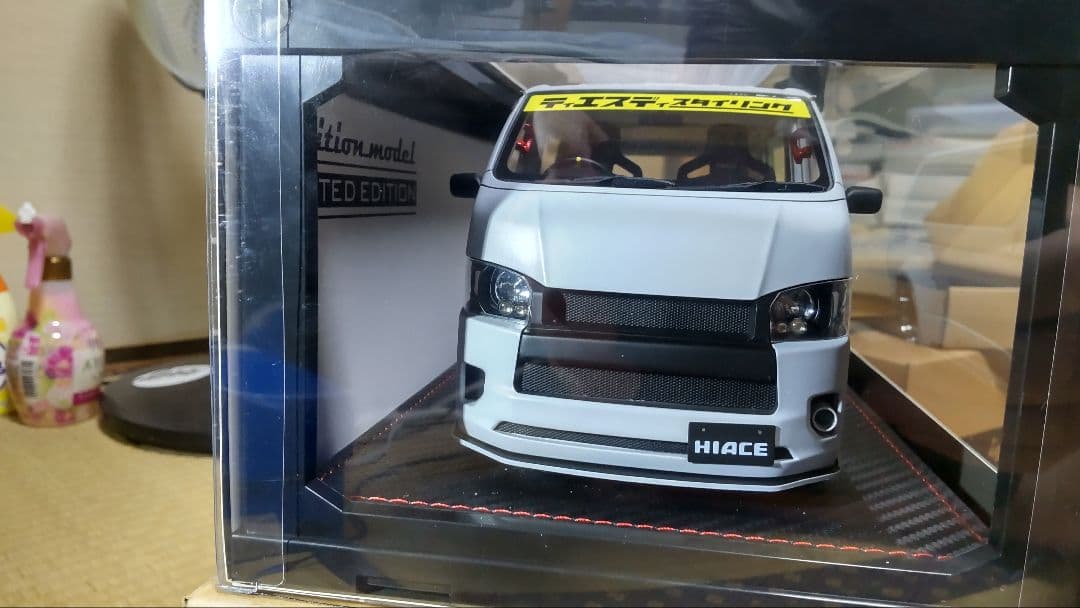 IG2802 1/18 T・S・D WORKS HIACE Matte Gray