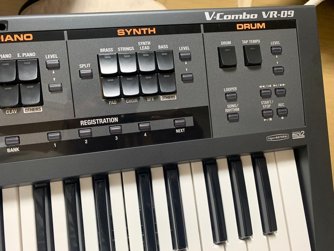 美品98%程度 Roland VR-09 シンセサイザー