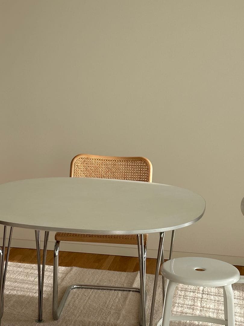 フリッツハンセン　ダイニングテーブル　白