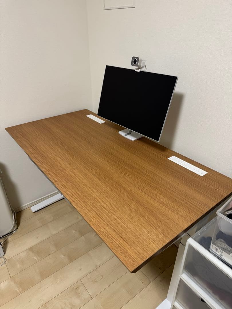 オカムラ Swift(スイフト) 1350昇降デスク 2022年製