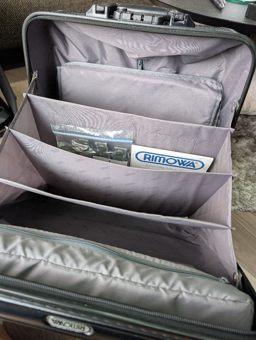 RIMOWA SALSA　ビジネストローリー
