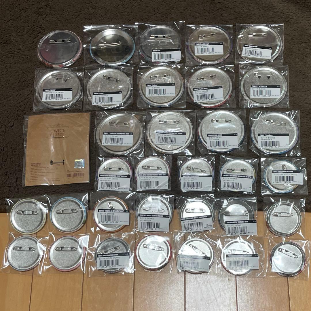 モモ　缶バッジ　缶バッチ　34点セット　まとめ売り