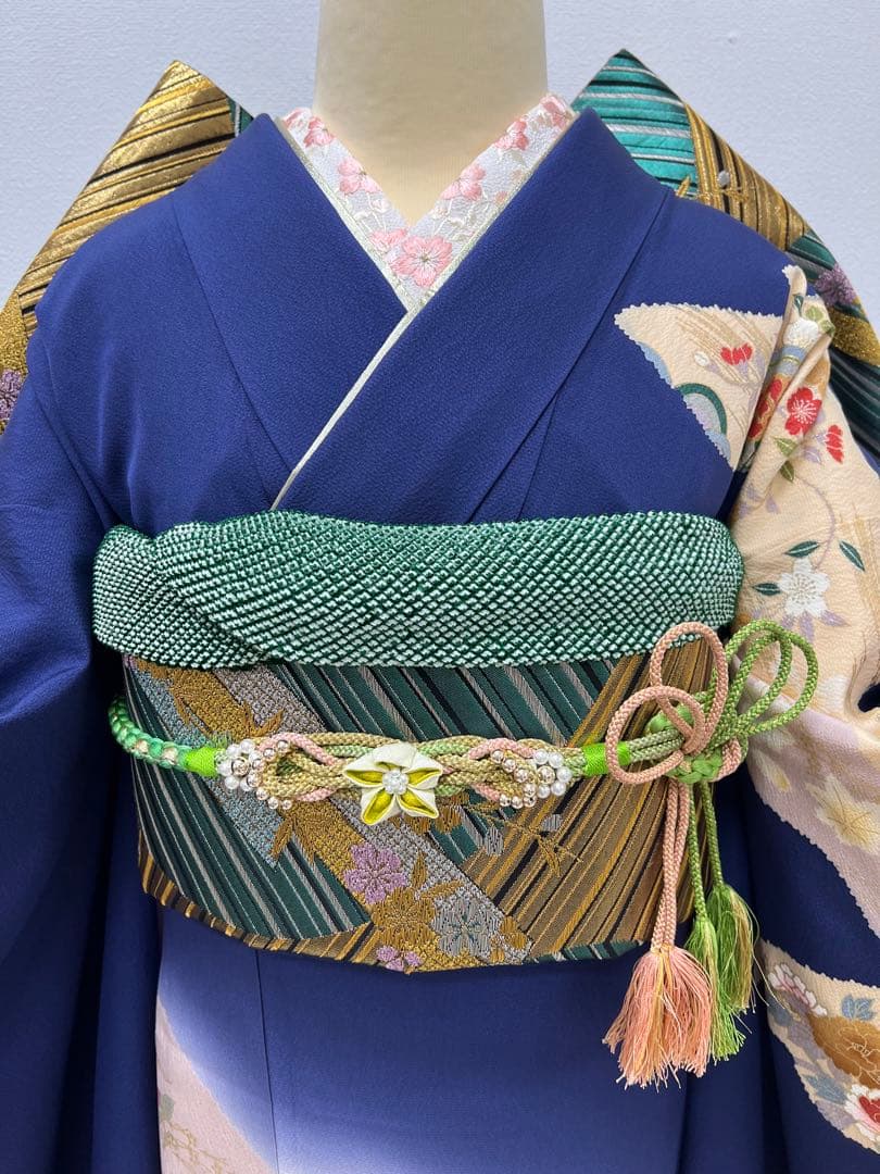 小柄な方に♪ 振り袖　フルセット　長襦袢付　成人式　金彩加工　刺繍入　724