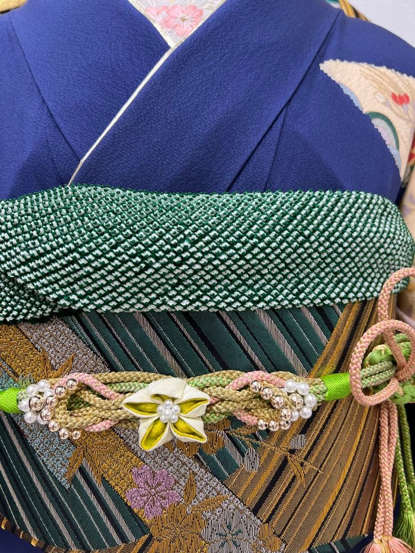 小柄な方に♪ 振り袖　フルセット　長襦袢付　成人式　金彩加工　刺繍入　724