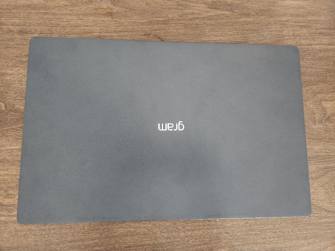 LG gram superslim 15Z90RT 超軽量
