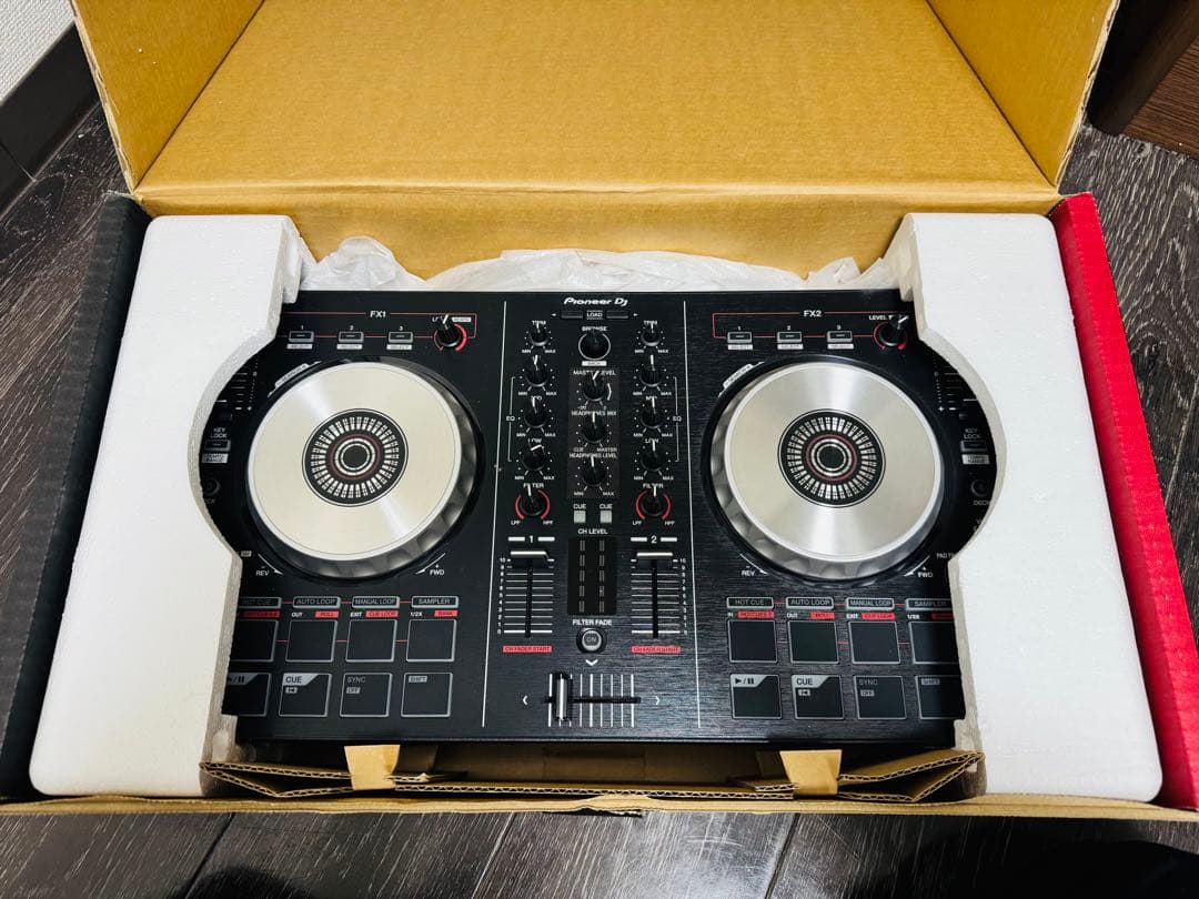 【スピーカー付】数回のみ利用:DDJ-SB2 Pioneer DJコントローラー