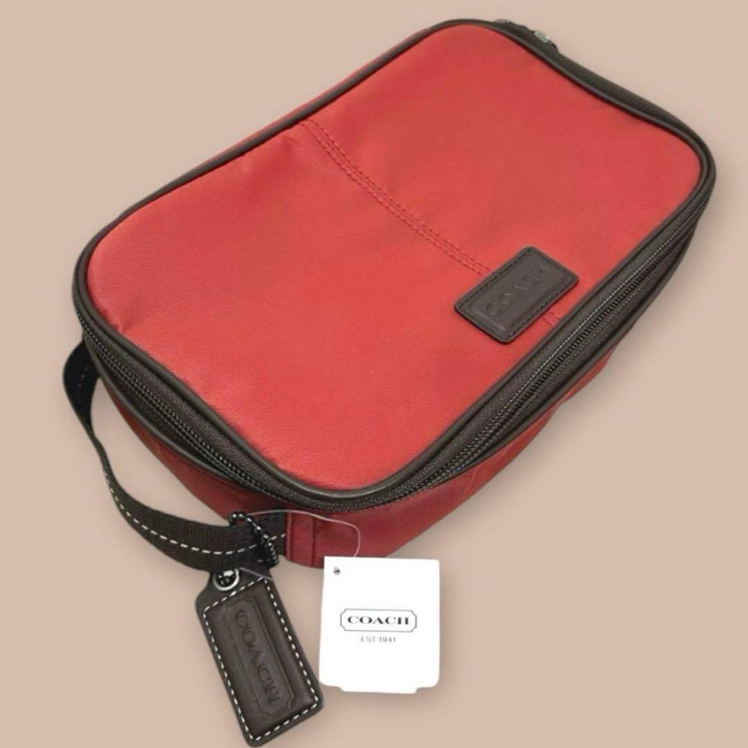 【COACH】コーチ　トラベルポーチ　コスメポーチ　化粧ポーチ　旅行　収納　新品